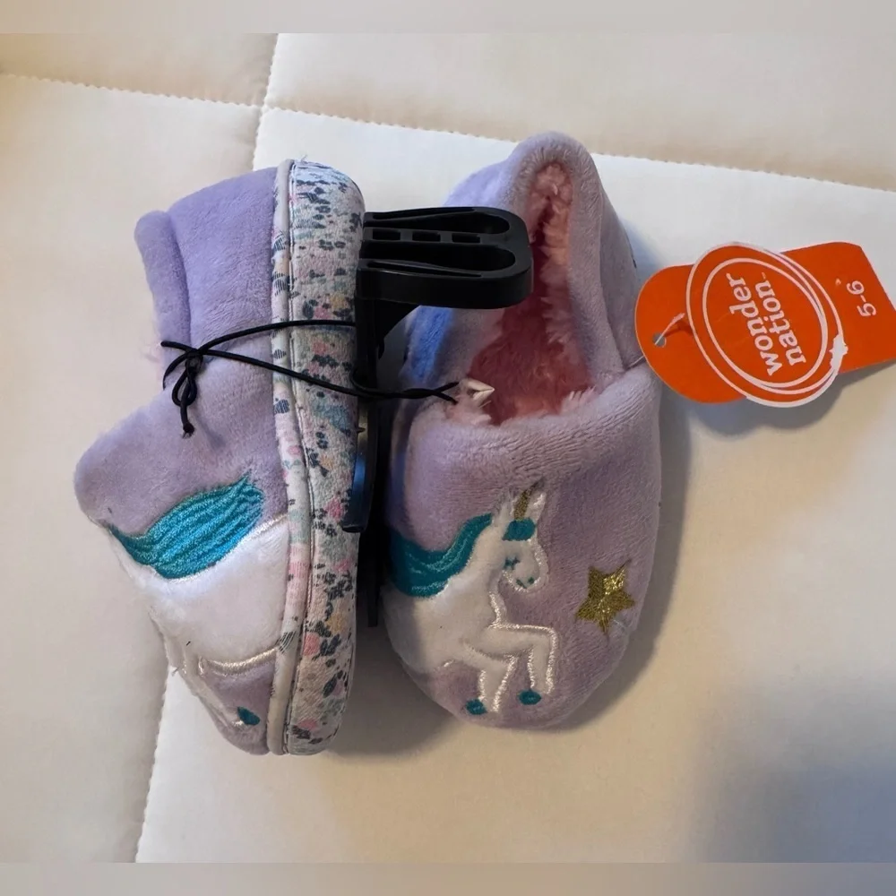 Wonder Nation Toddler Girls Purple Unicorn Slippers Size 5/6 NEW